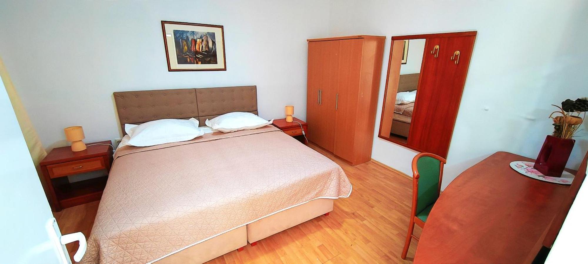 Apartments Jadranka Tučepi Quarto foto
